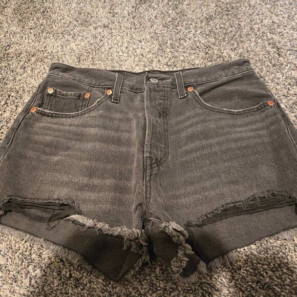 Levi's 501 Cutoff Jean Shorts Eat Your Words Gray Wash 28 - Picture 2 of 5